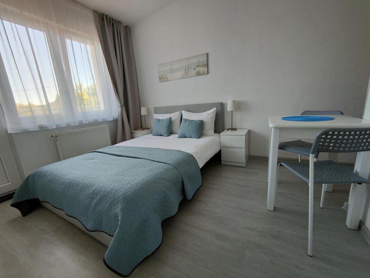 Pokoje U Wojtka Z Widokiem Na Zatoke Swarzewo Exterior photo